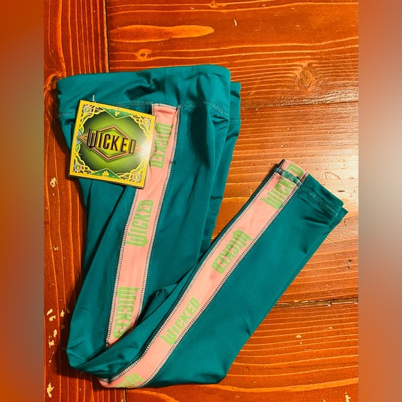 Universal Studio Other - Wicked Athletic Leggings